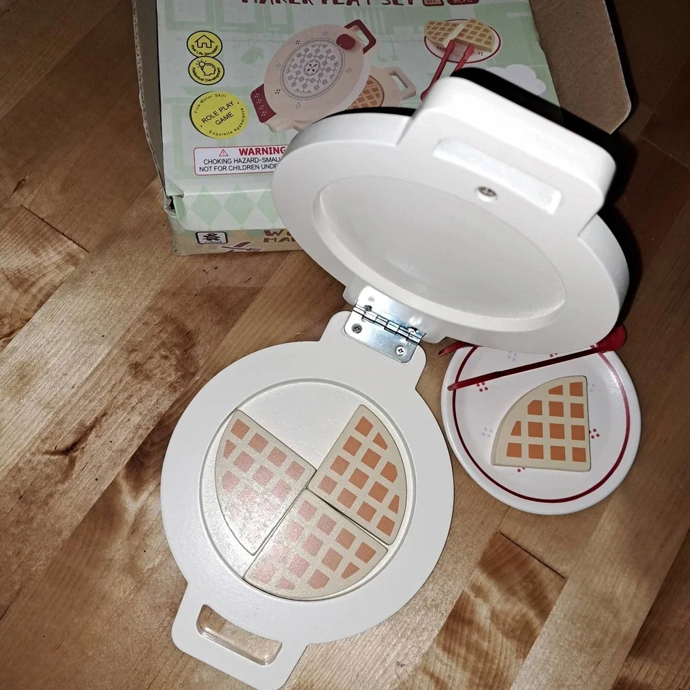 ADORABLE-ECO Friendly Child Play- Wooden Waffle Iron-tong-plate